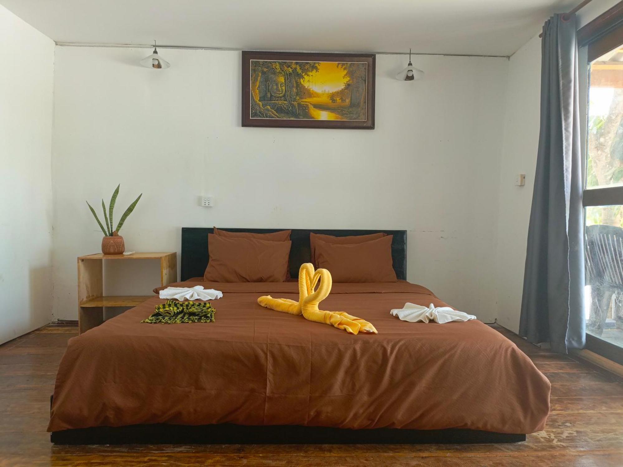 Koh Rong Beach Hostel And Bungalows Kaoh Touch Exterior photo